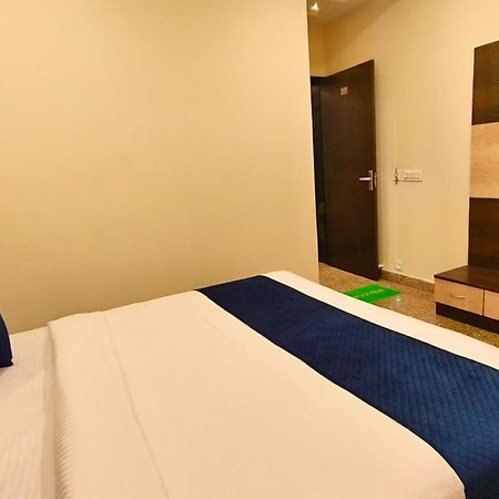 Hotel Rajputana Palace Удайпур Екстер'єр фото